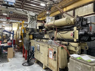 Husky 660 Ton Injection Moulding Machine-1